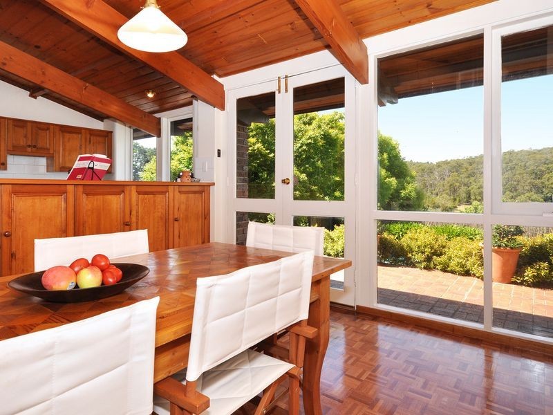 17 Badenoch Road, Carey Gully SA 5144