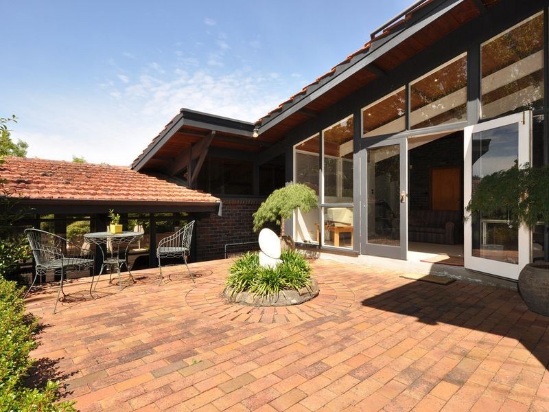 17 Badenoch Road, Carey Gully SA 5144