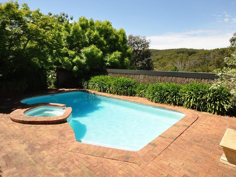 17 Badenoch Road, Carey Gully SA 5144