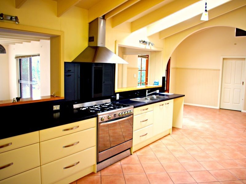 4 Lulworth Place, Flagstaff Hill SA 5159