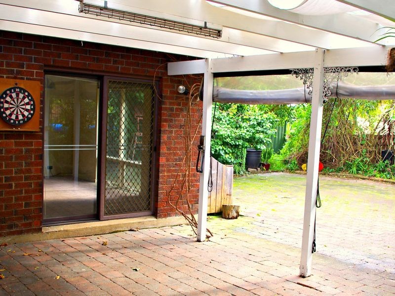 4 Lulworth Place, Flagstaff Hill SA 5159