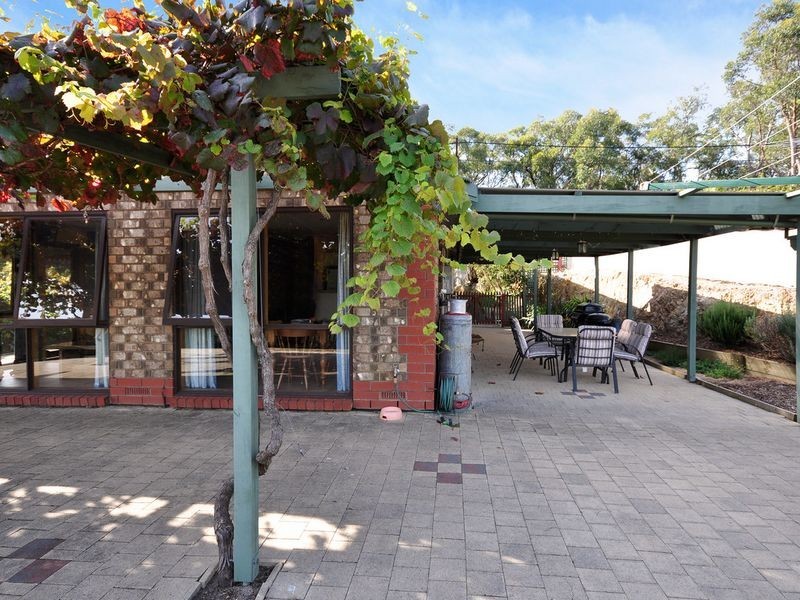 19 Heather Road, Heathfield SA 5153