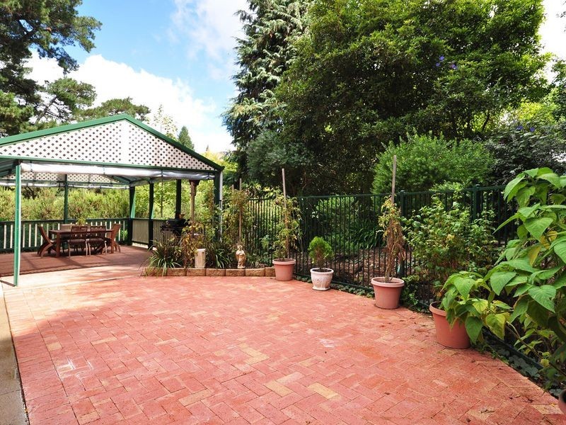 3 Pritchard Drive, Stirling SA 5152