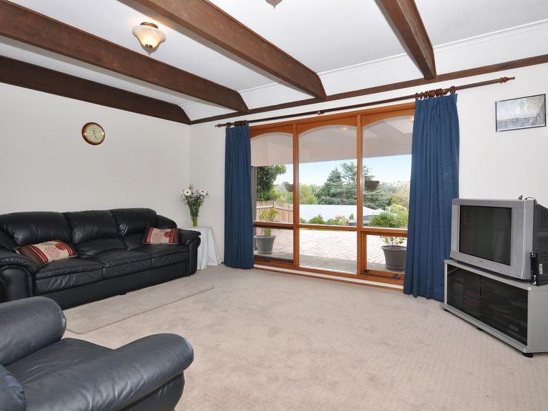 19 Oak Avenue, Bridgewater SA 5155