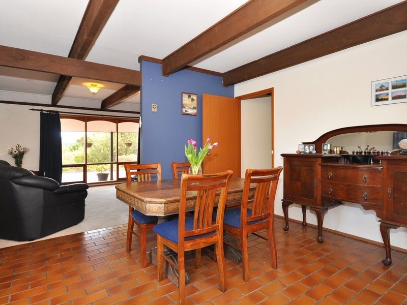 19 Oak Avenue, Bridgewater SA 5155