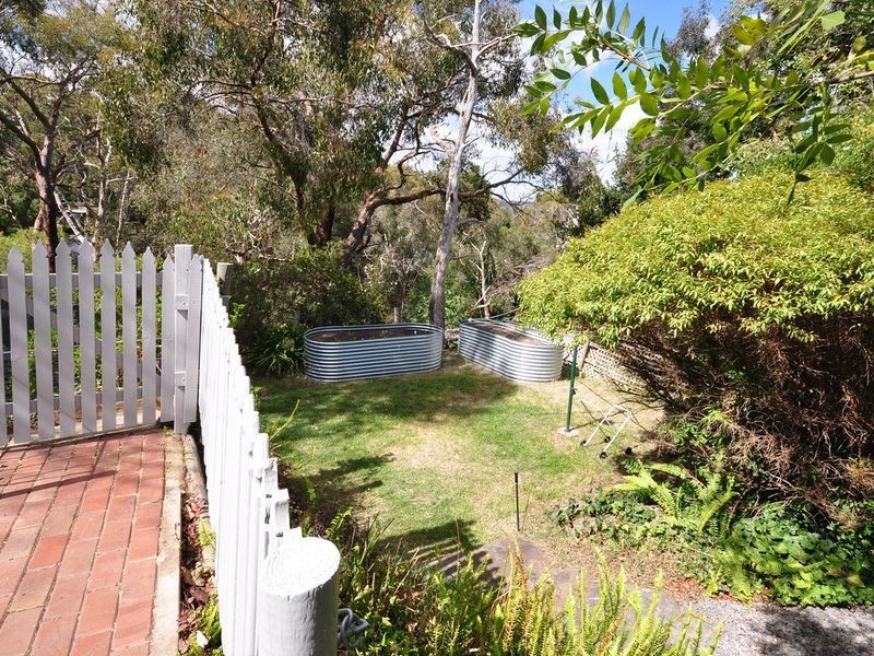 19 Oak Avenue, Bridgewater SA 5155