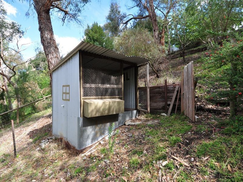 19 Oak Avenue, Bridgewater SA 5155