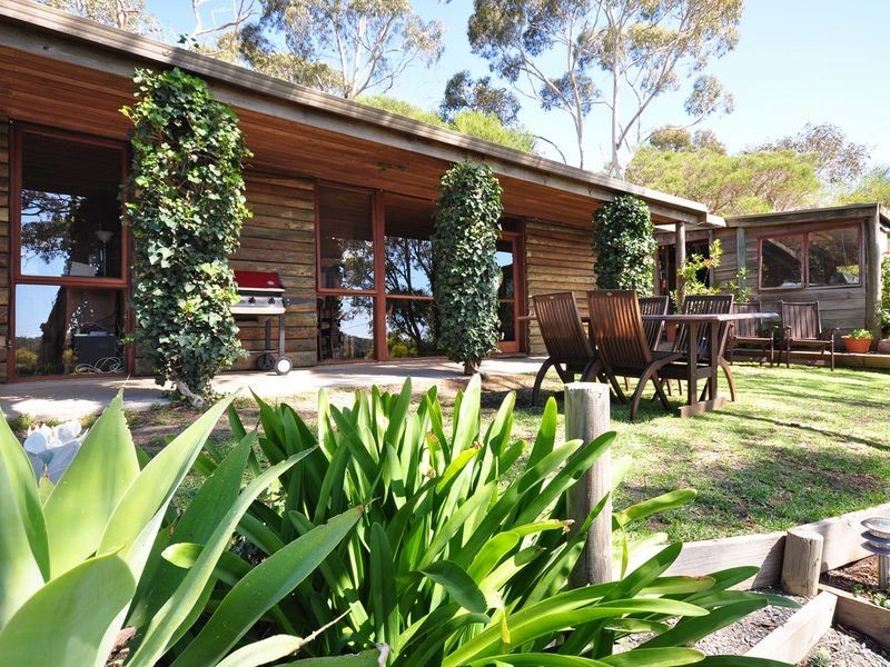 108 Emmett Road, Crafers West SA 5152