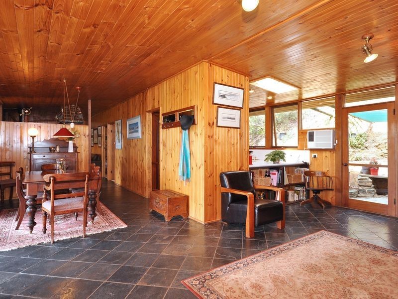 108 Emmett Road, Crafers West SA 5152