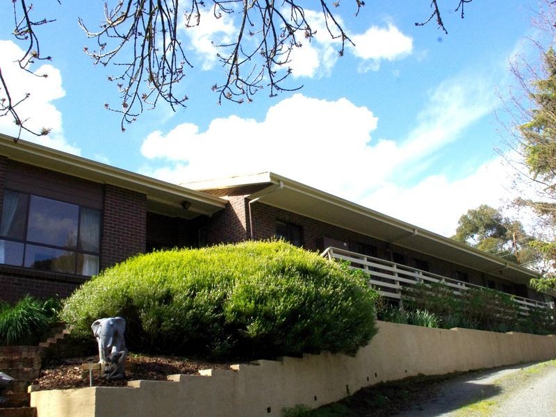 6 Gould Road, Stirling SA 5152