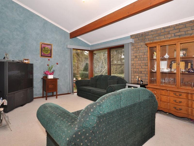 6 Montrose Street, Stirling SA 5152