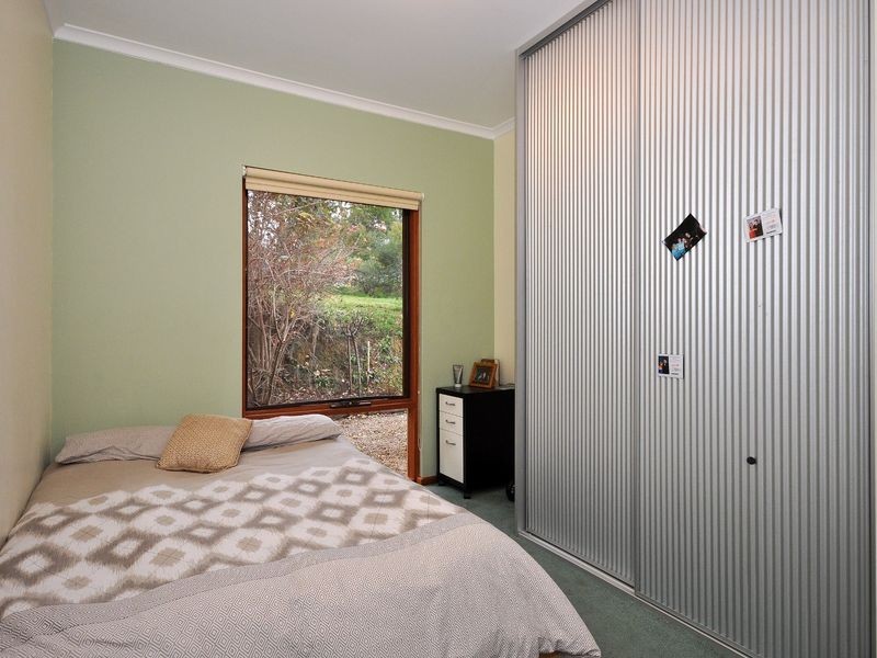 6 Montrose Street, Stirling SA 5152