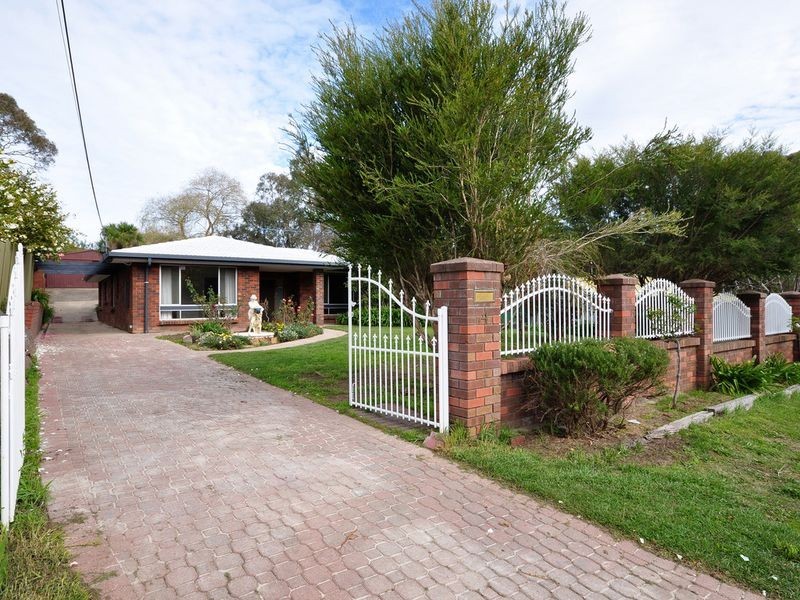 4 Fleet Street, Bridgewater SA 5155