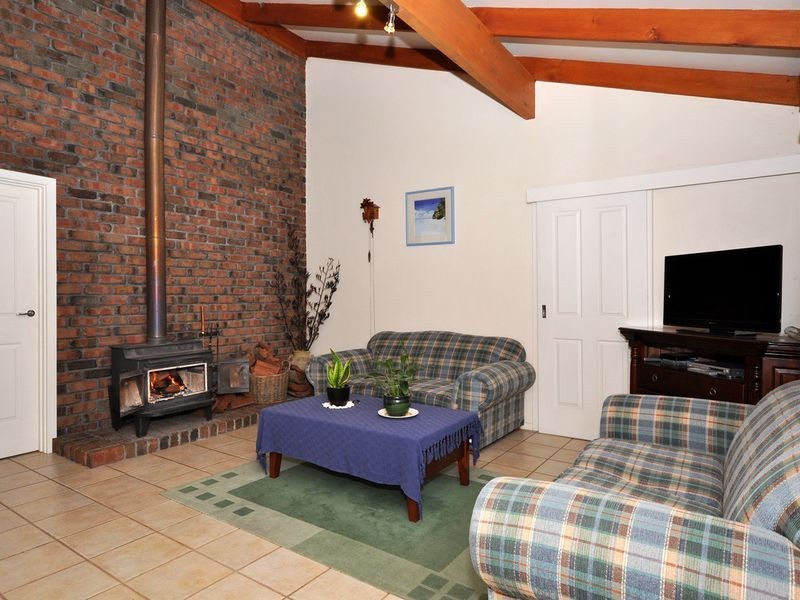 21 Kanyaka Road, Aldgate SA 5154