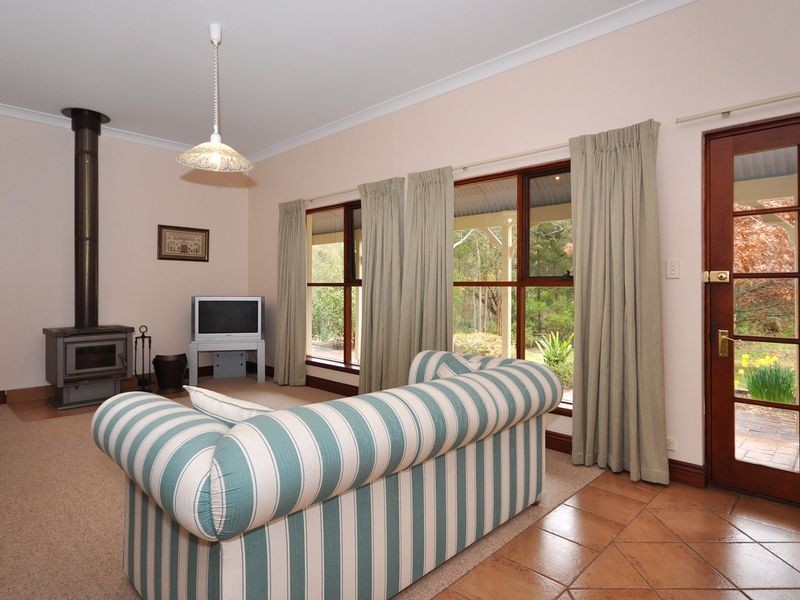 10 Dalton Avenue, Aldgate SA 5154