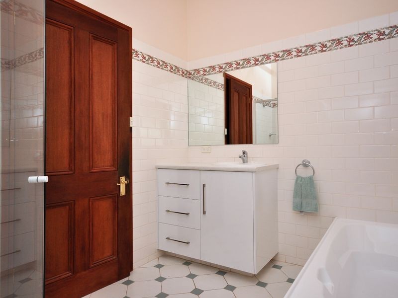 10 Dalton Avenue, Aldgate SA 5154
