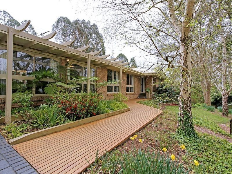 30 Lesley Crescent, Crafers SA 5152