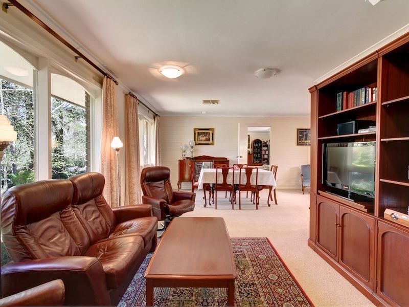 30 Lesley Crescent, Crafers SA 5152