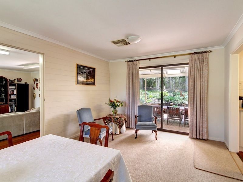 30 Lesley Crescent, Crafers SA 5152