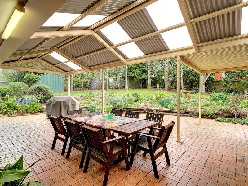 30 Lesley Crescent, Crafers SA 5152