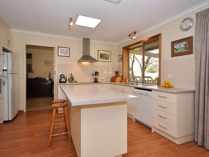 14 Protea Crescent, Crafers SA 5152