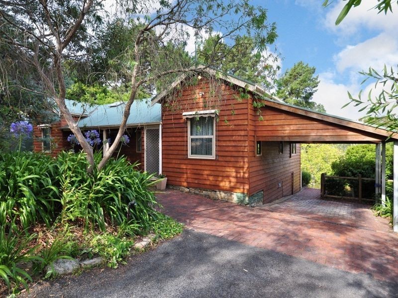 8 Fielding Road, Bridgewater SA 5155