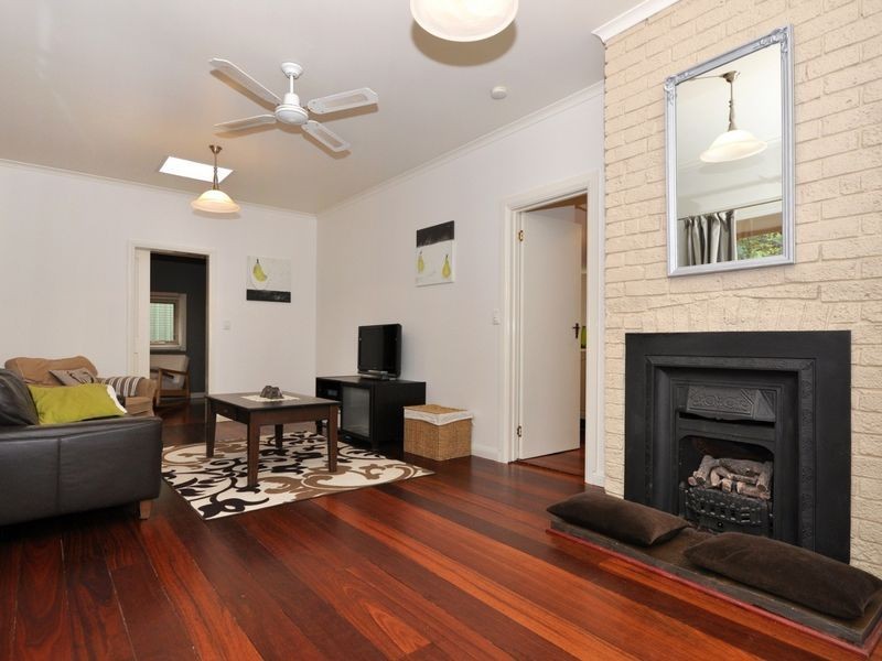 8 Fielding Road, Bridgewater SA 5155