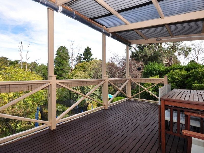 8 Fielding Road, Bridgewater SA 5155