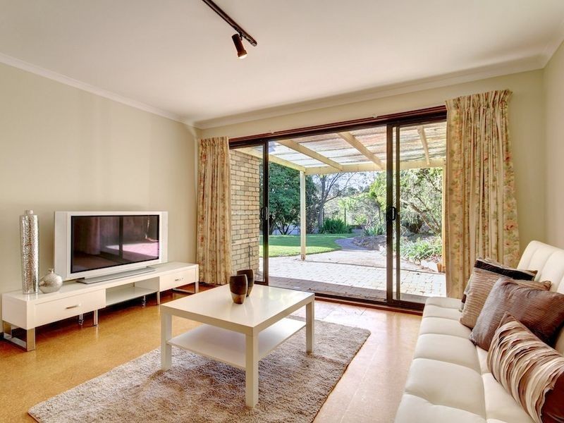 7 Oakdene Crescent, Coromandel Valley SA 5051