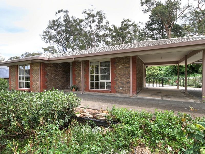 2 Edward Avenue, Crafers West SA 5152