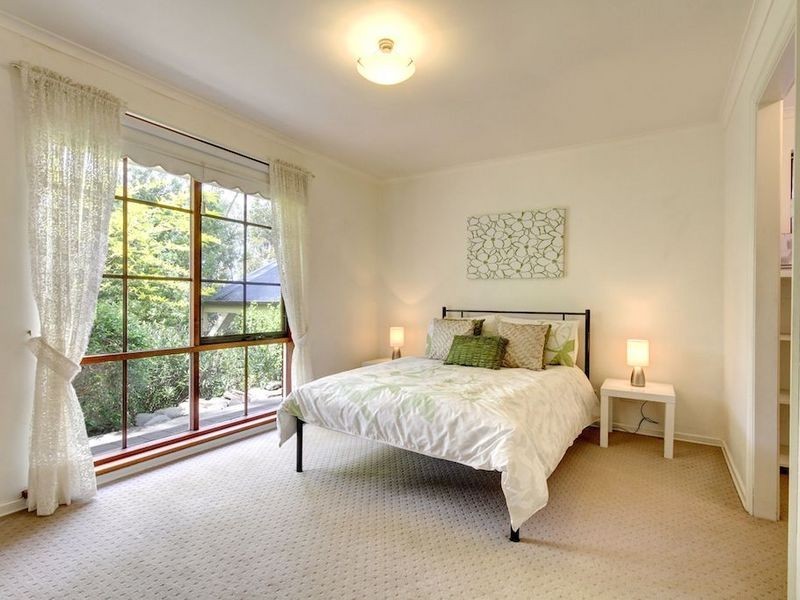 2 Edward Avenue, Crafers West SA 5152