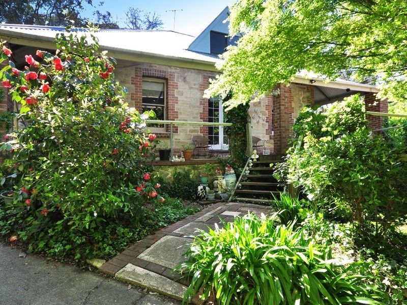 111 Sturt Valley Road, Stirling SA 5152