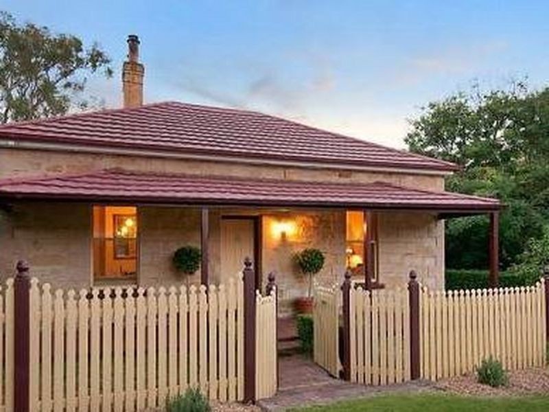 4 Milford Avenue, Stirling SA 5152
