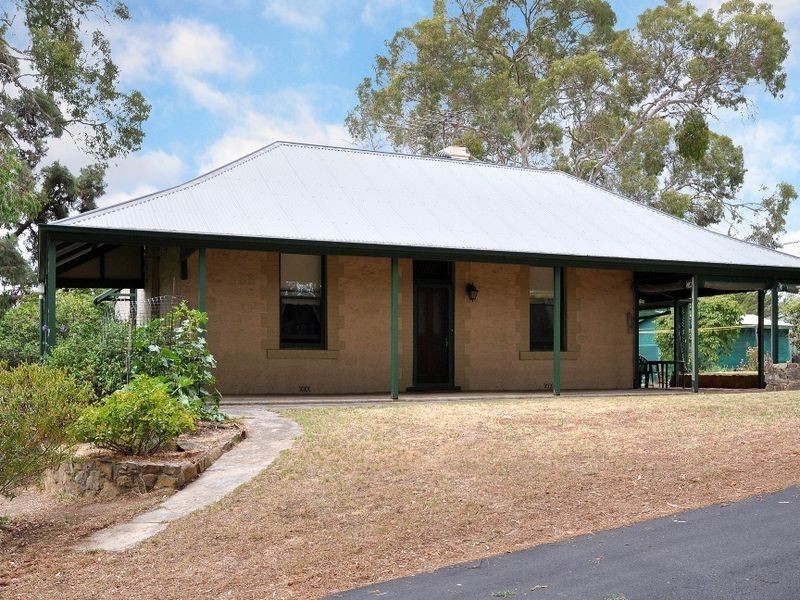 3 Church Road, Norton Summit SA 5136