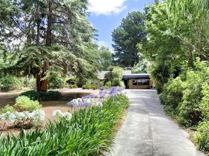 48 Lesley Crescent, Crafers SA 5152