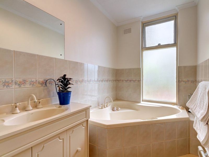 48 Lesley Crescent, Crafers SA 5152