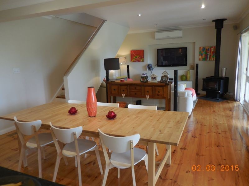 7 St Barberie Drive, Crafers SA 5152