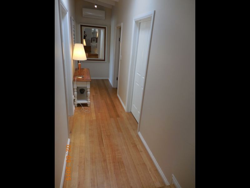 7 St Barberie Drive, Crafers SA 5152