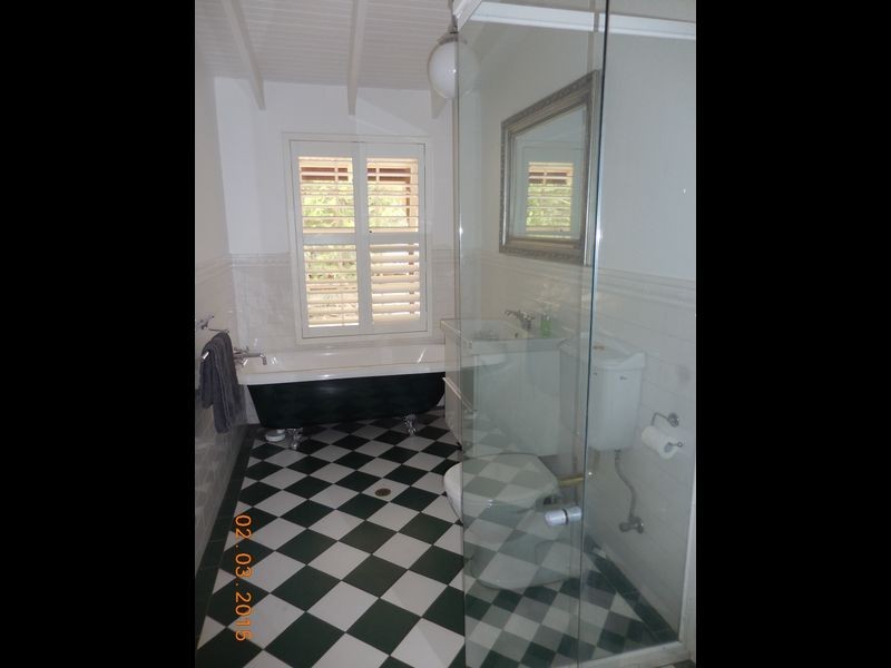 7 St Barberie Drive, Crafers SA 5152