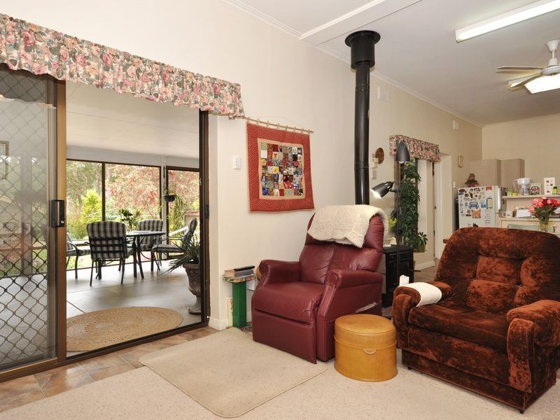 5 Wright Road, Crafers SA 5152