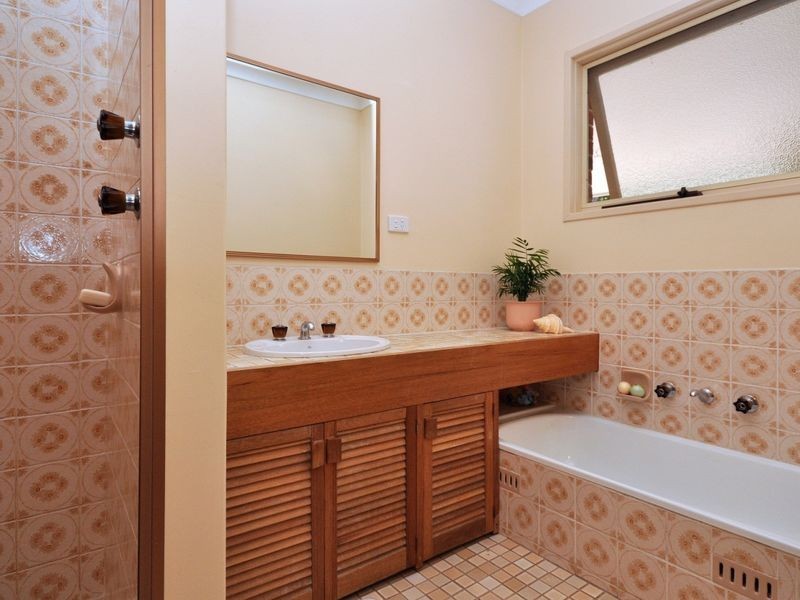16 Linwood Avenue, Aldgate SA 5154