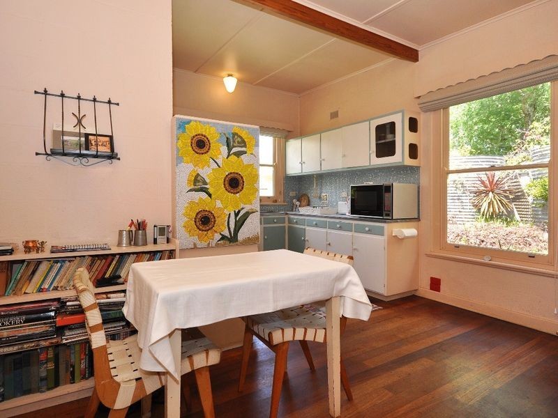 17 Princes Avenue, Crafers West SA 5152