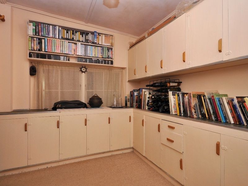 17 Princes Avenue, Crafers West SA 5152