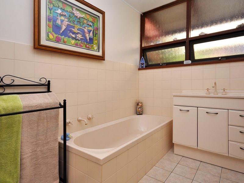 19 Anderson Road, Bridgewater SA 5155