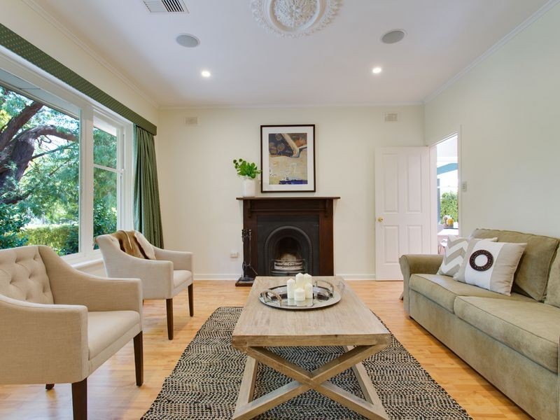 4 Old Carey Gully Road, Stirling SA 5152