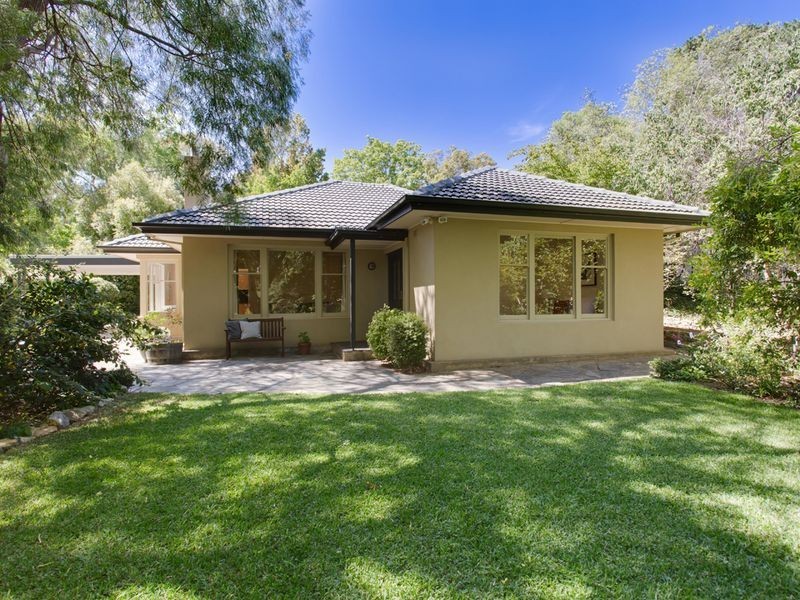 4 Old Carey Gully Road, Stirling SA 5152