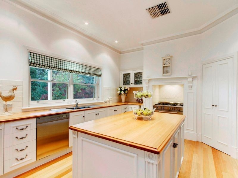 8 Suffolk Road, Aldgate SA 5154