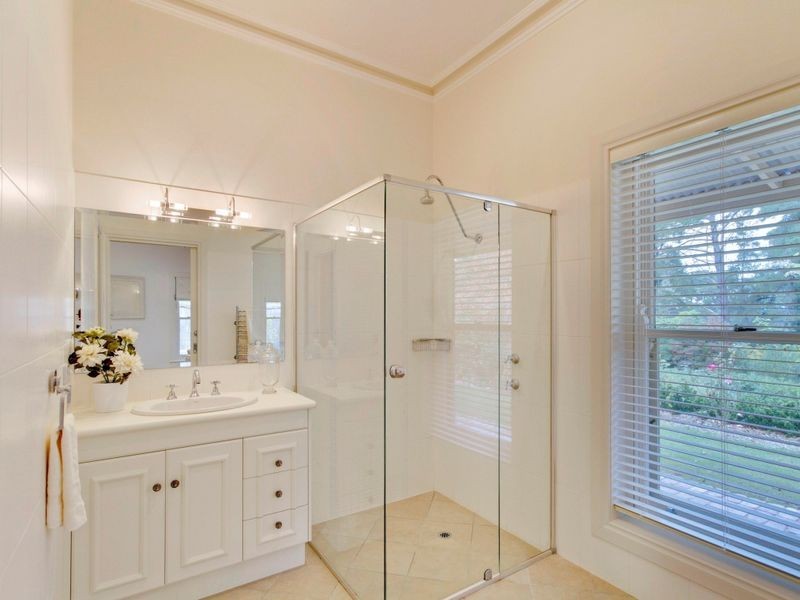 8 Suffolk Road, Aldgate SA 5154