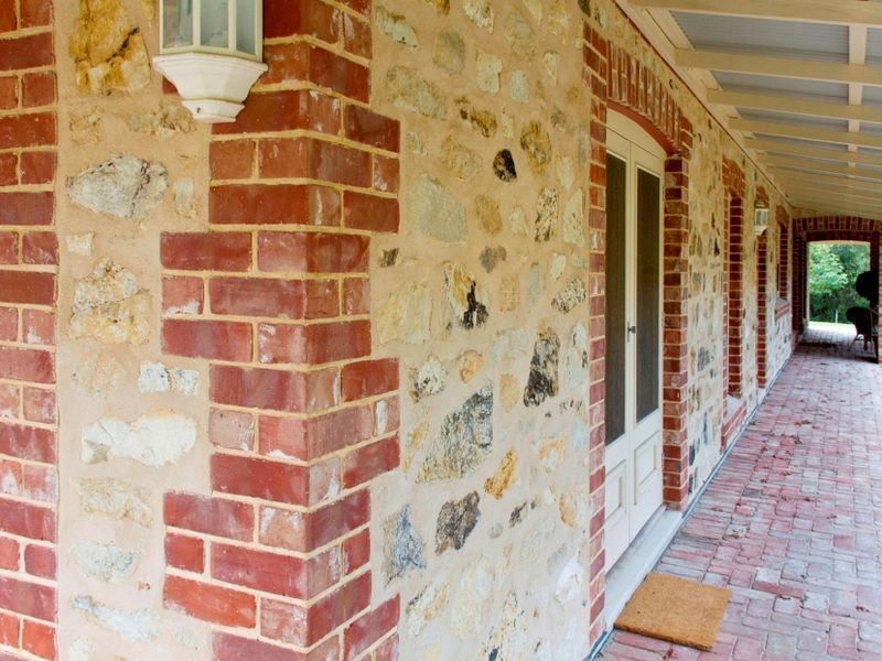 8 Suffolk Road, Aldgate SA 5154