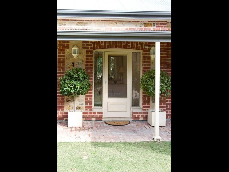 8 Suffolk Road, Aldgate SA 5154